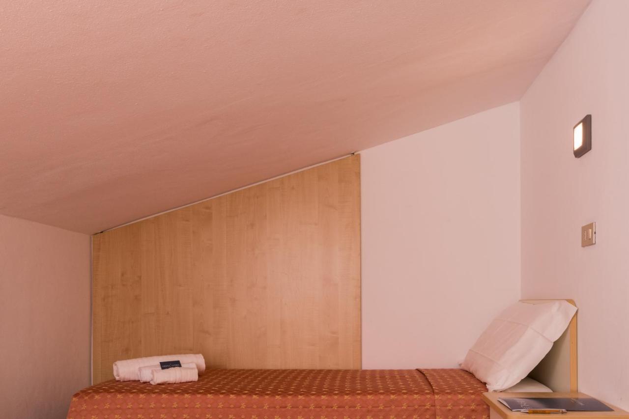 Hotel Lydia Cervia Kültér fotó