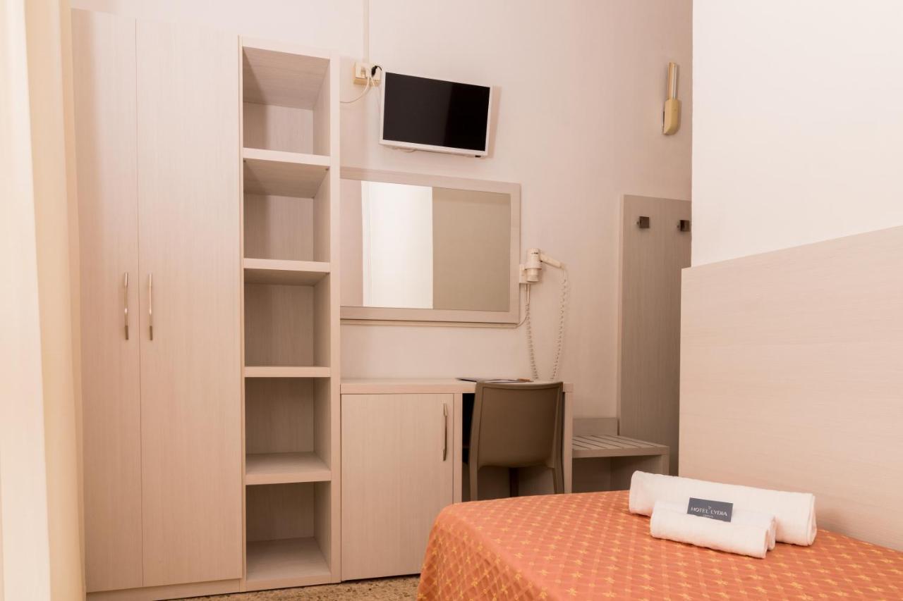 Hotel Lydia Cervia Kültér fotó