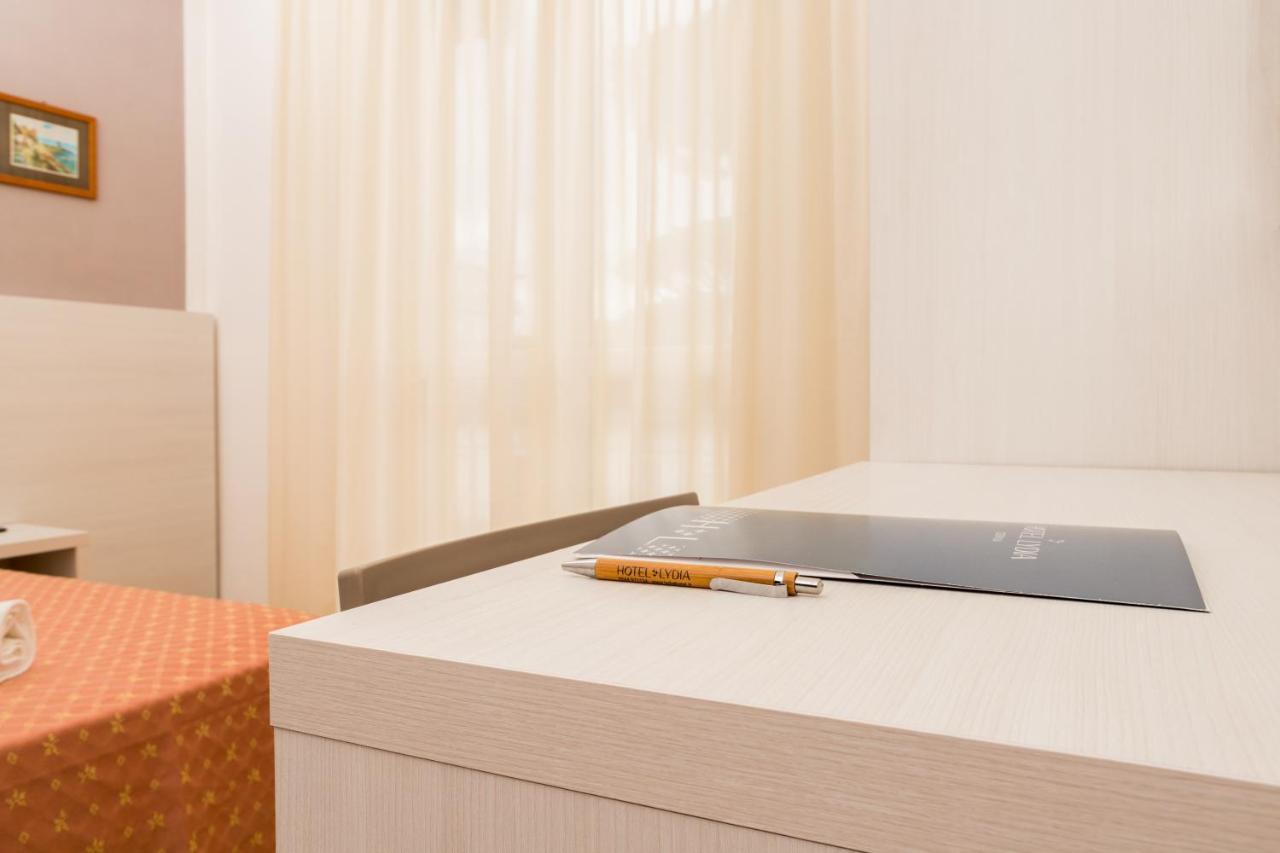 Hotel Lydia Cervia Kültér fotó