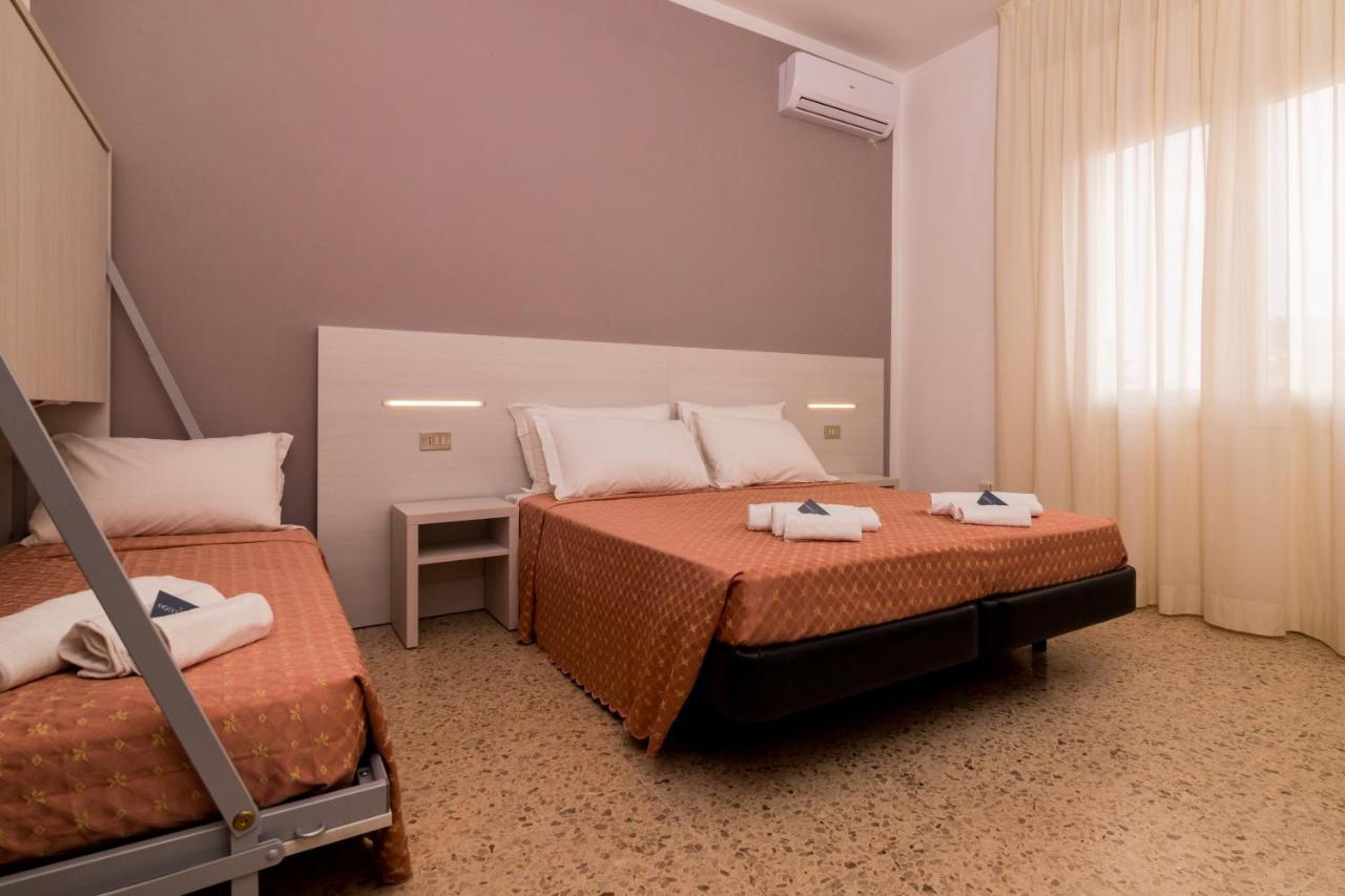Hotel Lydia Cervia Kültér fotó