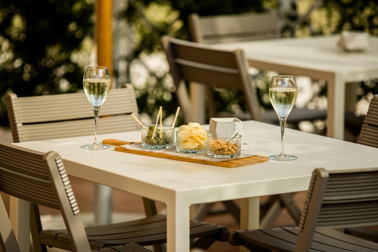 Hotel Lydia Cervia Kültér fotó